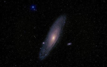 Andromeda Galaxy M31, Telescope: Vixen ED 80 SF, Camera: Sony A7s, 86x 15sec., ISO6400  